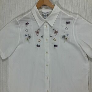 Alfred Dunner Patriotic Embroidered Button Down Top‎ - Fireworks, Flags 16W